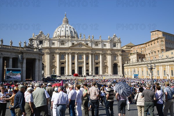 ITALY, Lazio, Rome, Vatican City Pilgrims in St Peter's Square for the wednesday Papal Audience in front of the Basilica