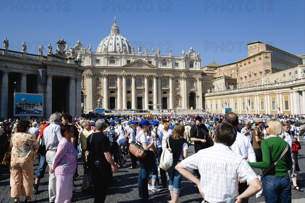 ITALY, Lazio, Rome, Vatican City Pilgrims in St Peter's Square for the wednesday Papal Audience in front of the Basilica