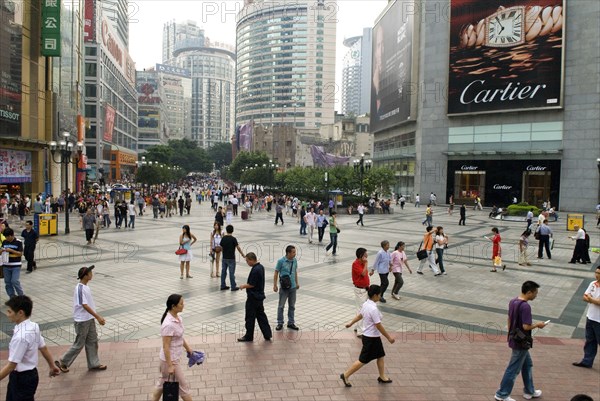 CHINA, Sichuan Province, Chongqing, Shoppers in downtown Chongqing. China's largest city