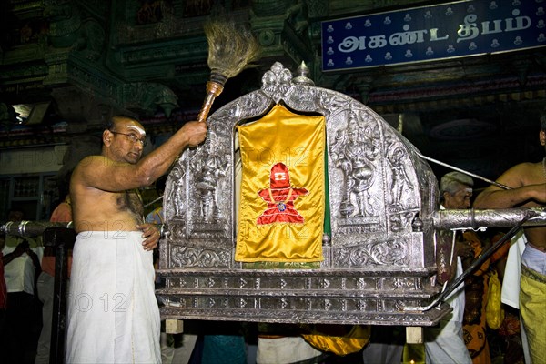 INDIA, Tamil Nadu, Madurai, "Evening procession carrying Shiva to bedroom of Meenakshi, Meenakshi Temple"