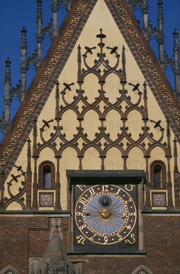 POLAND, Wroclaw, Wroclaw Town Hall dating from the fourteenth century.  Part view of exterior with decorative gable and astronomical clock.