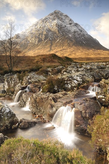 Scotland, Argyll, Glen Coe, River & Autumn colours of Buachaille Etive Mor