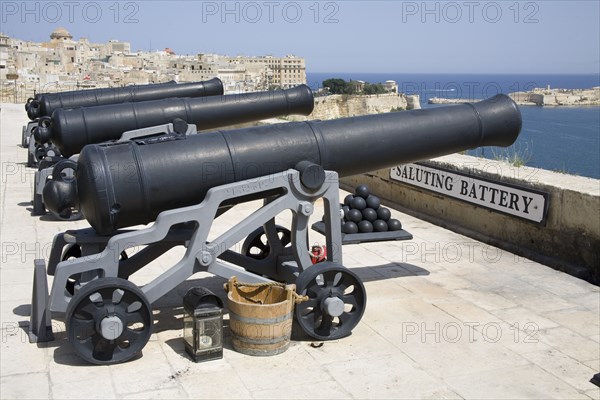 MALTA, Valletta, "Cannons, the noon day gun, Saluting Battery, Upper Barracca Gardens, and Grand Harbour"
