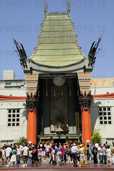 USA, California, Los Angeles, "Mann's Chinese Theatre, Hollywood. Grauman"