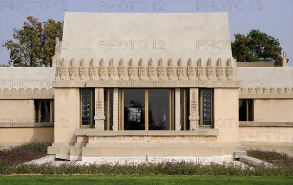 USA, California, Los Angeles, Hollyhock House exterior