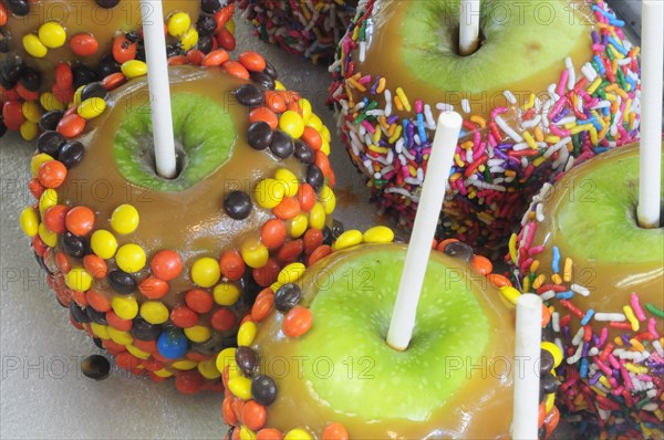 USA, California, Los Angeles, "Dipped apples, Farmers Market"