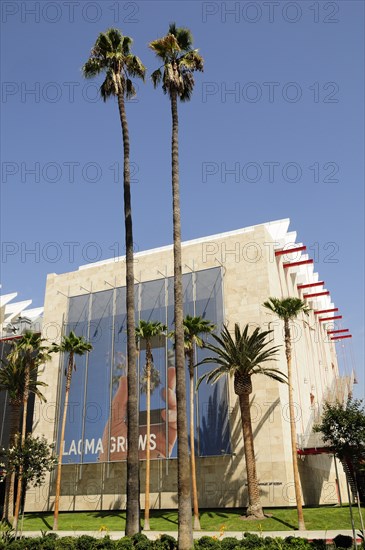 USA, California, Los Angeles, "Broad Contemporary Art Museum, LA County Museum of Art from Wilshire Boulevard"