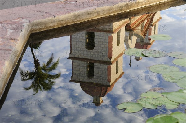 USA, California, Santa Barbara, "Pool reflection, Mission Santa Barbara"