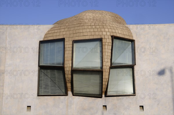 USA, California, Los Angeles, "Eric Owen Moss 'What Wall', window detail, 3524 Hayden Ave, Culver City"