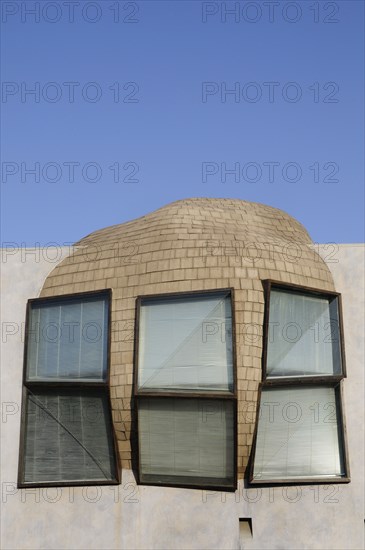 USA, California, Los Angeles, "Eric Owen Moss 'What Wall', window detail, 3524 Hayden Ave, Culver City"