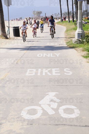 USA, California, Los Angeles, South Bay Cycle Route at Venice Beach