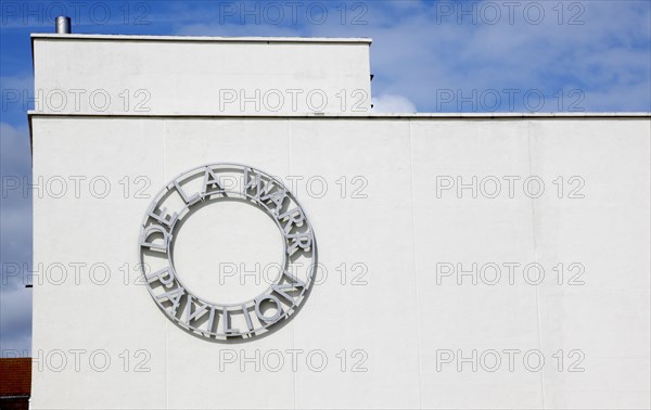 ENGLAND, East Sussex, Bexhill on Sea, De La Warr pavilion. Art Deco style building housing art gallery and theatre.