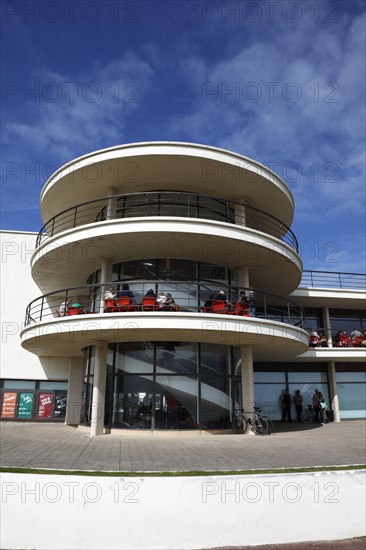 ENGLAND, East Sussex, Bexhill on Sea, De La Warr pavilion. Art Deco style building housing art gallery and theatre.