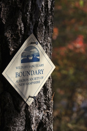 USA, New Hampshire, "Marlborough,", Audubon Wildlife Sanctuary sign Meetinghouse Pond. Nature reserve.