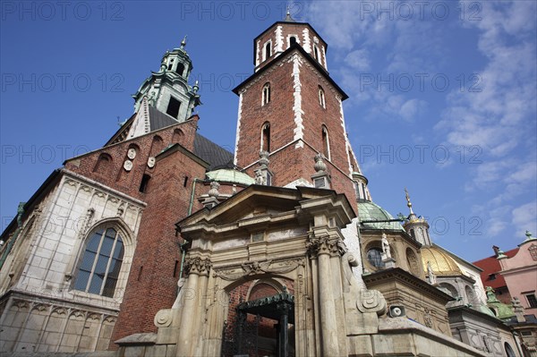 Poland, Krakow, Wawel Cathedral exterior.