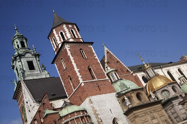 Poland, Krakow, Wawel Cathedral exterior.