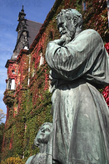 Pland, Wroclaw, statue of Michelangelo in front of the National Museum.