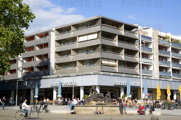 GERMANY; Saxony; Dresden; Restaurant and shops below apartment flats in  Neustädter market square.