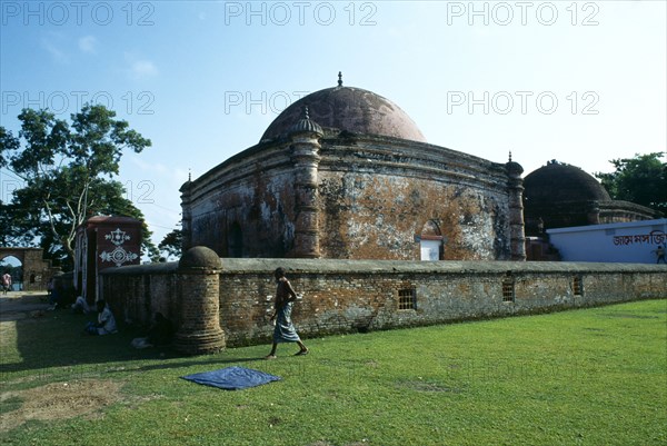 BANGLADESH, South West, Bagerhat, Old brick Mosque in the former Lost City of Khalifatabad. UNESCO World Heritage Site.