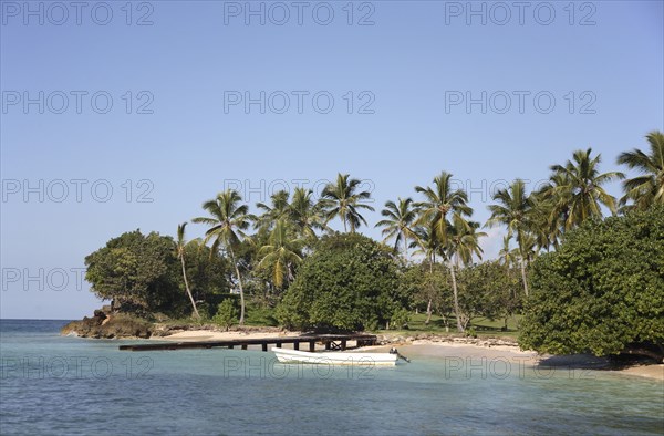 domincan-republic-samana-peninsula-cayo-levantado-bacardi-island