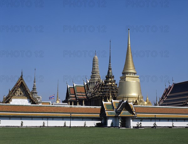 Thailand, Bangkok, Wat Phra Kaeo Grand Palace.