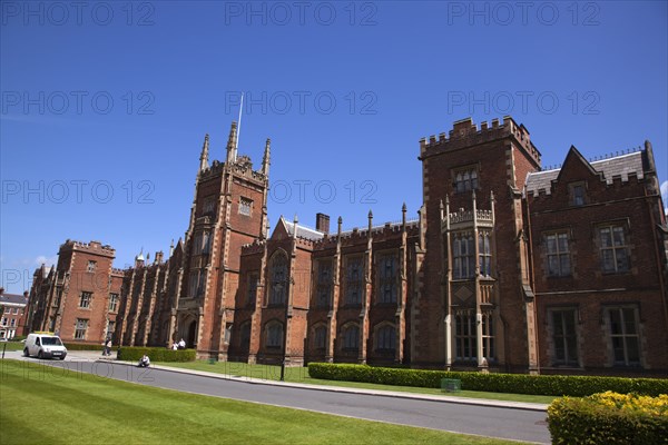 Ireland, Northern, Belfast, Queens Quarter, Queens University main building, designed by architect Charles Lanyon.