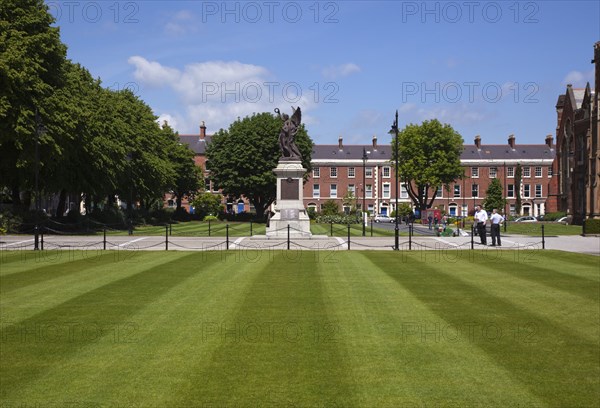 Ireland, Northern, Belfast, Queens Quarter, Queens University main building, designed by architect Charles Lanyon.