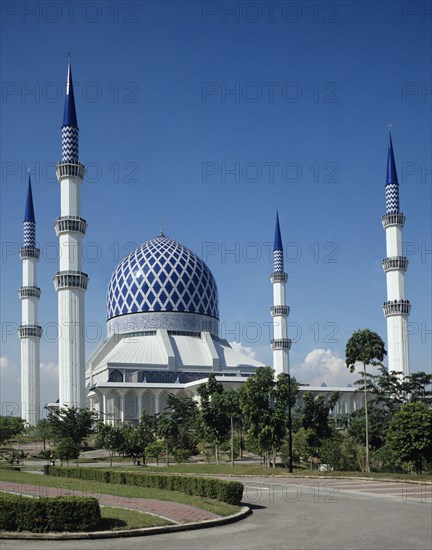 Shah Alam, Selangor, Malaysia. Sultan Salahuddin Abdul Aziz Mosque the Shah Alam state mosque also known as the Blue Mosque. Malaysia Malaysian Asia South East Asian Selangor Shah Alam Architecture Religious Religion Muslim Moslem Islam Islamic Mosque State Minaret Minarets Dome Domed Roof Color Destination Destinations Religion Religious Muslims Islam Islamic Southeast Asia Southern