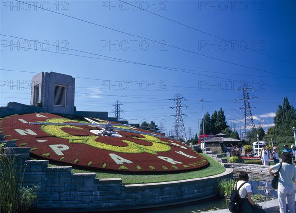 Niagara, Ontario, Canada. Floral Clock at Hydro Electric Power Station. HEP American Blue Canadian Destination Destinations Ecology Entorno Environmental Environnement Green Issues Holidaymakers North America Northern Tourism Tourist