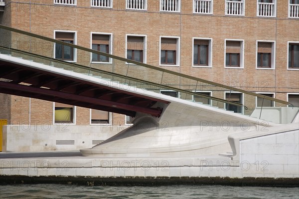 Venice, Veneto, Italy. Ponte di Calatrava Bridge Fourth bridge across the Grand Canal opened in September 2008 linking the train station and Piazzale by Spanish architect Santiago Calatrava. Italy Italia Italian Venice Veneto Venezia Europe European City Grand Canal Fourth Ponte Di Calatrava Bridge Water Architecture Destination Destinations Southern Europe