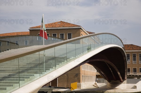 Venice, Veneto, Italy. Ponte di Calatrava Bridge Fourth bridge across the Grand Canal opened in September 2008 linking the train station and Piazzale by Spanish architect Santiago Calatrava. Italy Italia Italian Venice Veneto Venezia Europe European City Architecture Bridge Bridge Ponte Di Calatrava Fourth Grand Canal Destination Destinations Southern Europe