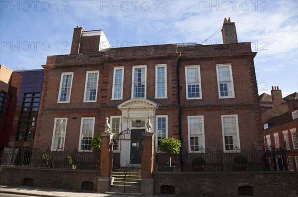 Chichester, West Sussex, England. Pallant House Art Gallery exterior of the original Queen Anne period building. England English UK United Kingdom GB Great Britain British West Sussex County Chichester Pallant House Art Arts Gallery Architecture Exterior Facade Old Older Queen Anne