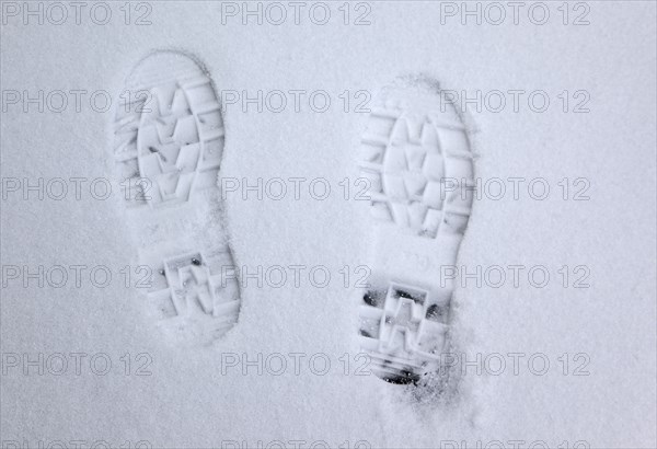 Weather, Winter, Snow, Boot prints in the fresh snow.