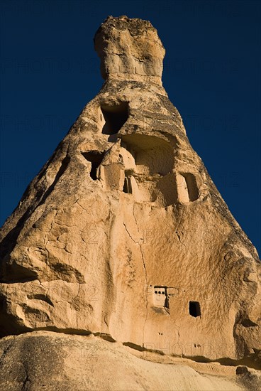Pigeon Valley. Fairy Chimney rock formation with dovecotes. Pigeon droppings are used as a fertiliser. Photo : Hugh Rooney