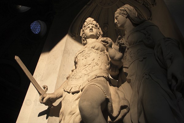 Statues in the courtyard of the Hofburg Palace. Photo : Bennett Dean