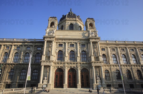 Natural History Museum. Photo : Bennett Dean