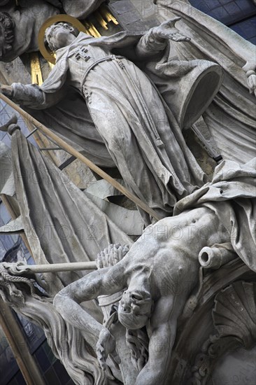 Detail of Pulpit of Saint John of Capistrano on the outside of Stephansdom Cathedral. Photo : Bennett Dean