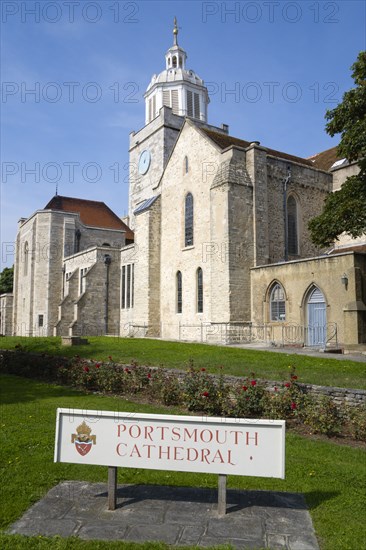 The Anglican Cathedral Church of St Thomas of Canterbury started in the 12th Century and completed in 1980. Consecrated as a cathedral in 1927. Photo : Paul Seheult