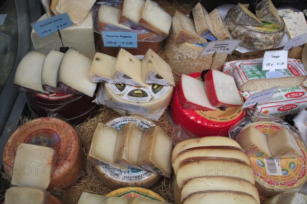 Display of cheeses in the Naschmarkt. Photo : Bennett Dean