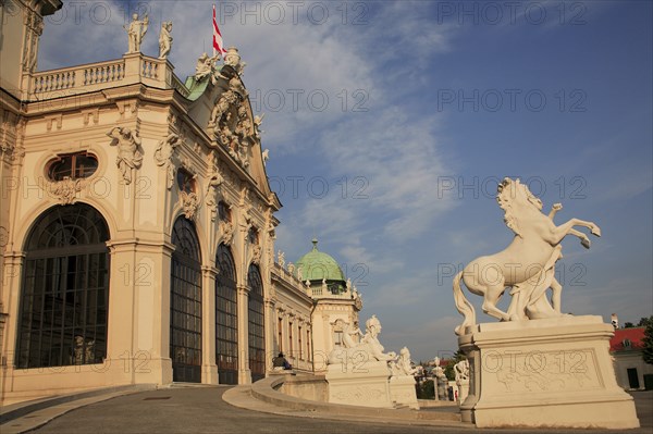 Statues outside the Belvedere Palace. Photo : Bennett Dean