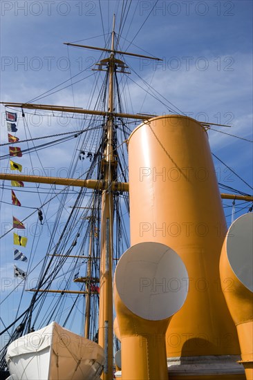 Historic Naval Dockyard Funnels masts and rigging of HMS Warrior built in 1860 as the first iron hulled sail and steam powered warship. Photo: Paul Seheult