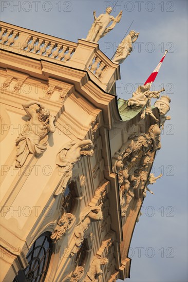 Angled detail of Belvedere Palace exterior. Photo : Bennett Dean