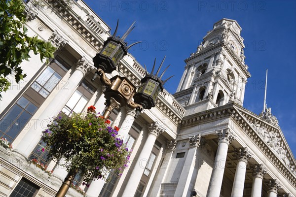 Guildhall originally built in 1890 but rebuilt in 1959 after being bombed in 1941 during World War II. Photo : Paul Seheult