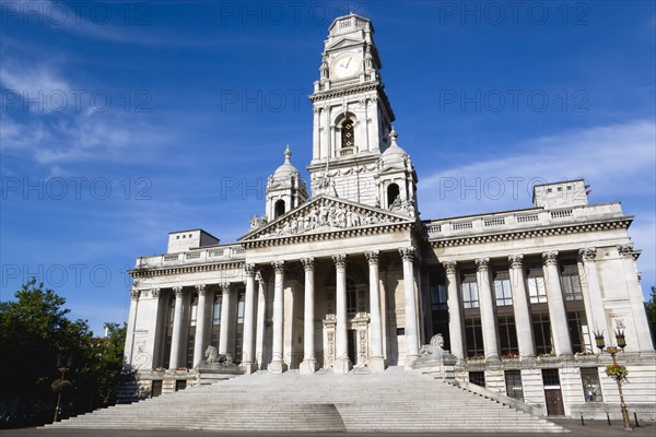 The Guildhall originally built in 1890 but rebuilt by 1959 after being bombed in 1941 during World War II. Photo : Paul Seheult