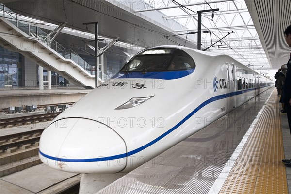 Bullet train in a railway station. Photo : Mel Longhurst