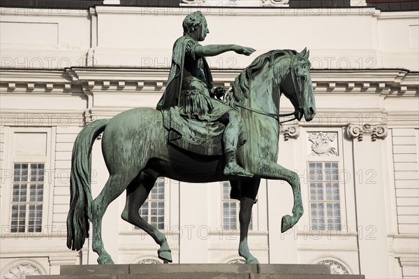 Equestrian statue of Emperor Josef II in the courtyard of the Spanish riding school. Photo: Bennett Dean