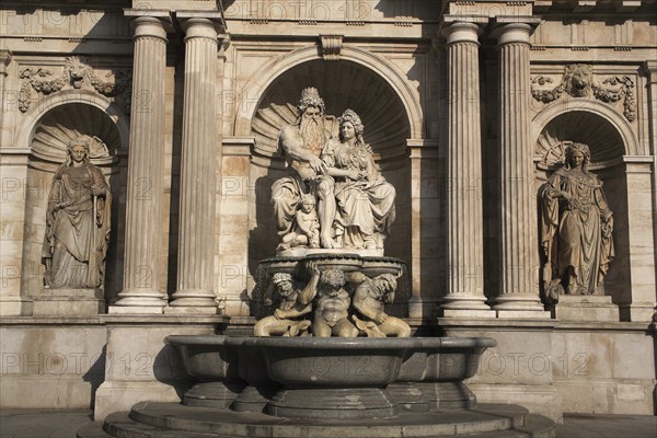 Danubius Fountain at the Albertina Museum. Photo : Bennett Dean