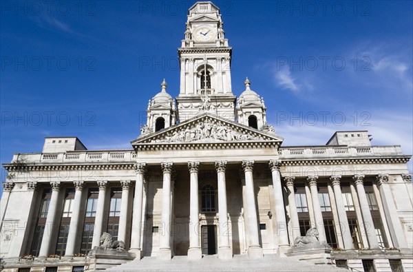 The Guildhall originally built in 1890 but rebuilt by 1959 after being bombed in 1941 during World War II. Photo : Paul Seheult