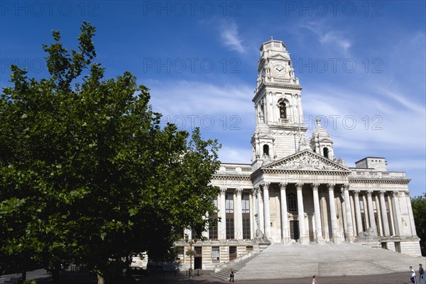 The Guildhall originally built in 1890 but rebuilt by 1959 after being bombed in 1941 during World War II. Photo : Paul Seheult