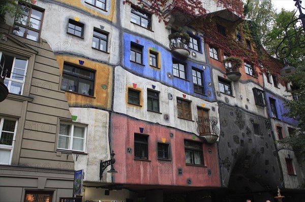 The Hundertwasser-Krawinahaus part view of exterior facade of apartment building. Photo : Bennett Dean